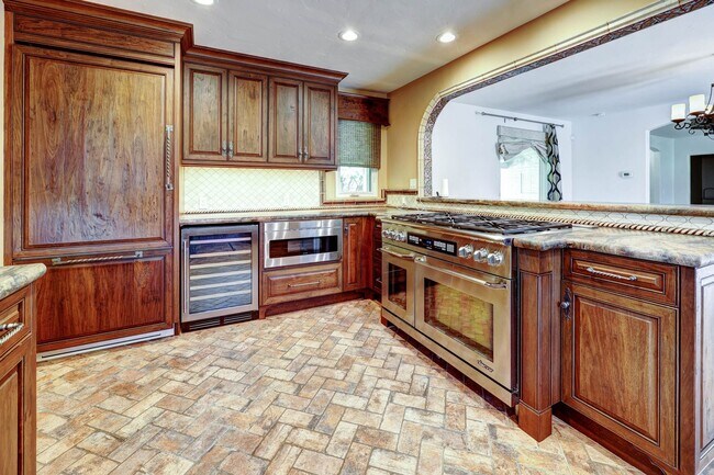 Foto del edificio - 4530 N Wilson Ave