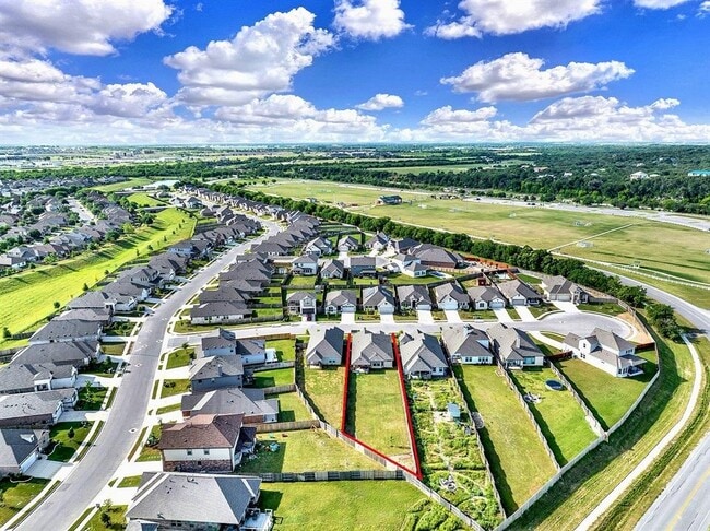 Foto del edificio - 116 Alba Ave