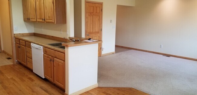 Building Photo - 2938 Warbler Way