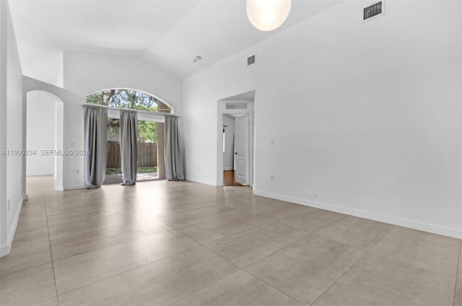 Foto del edificio - 9264 SW 209th Terrace