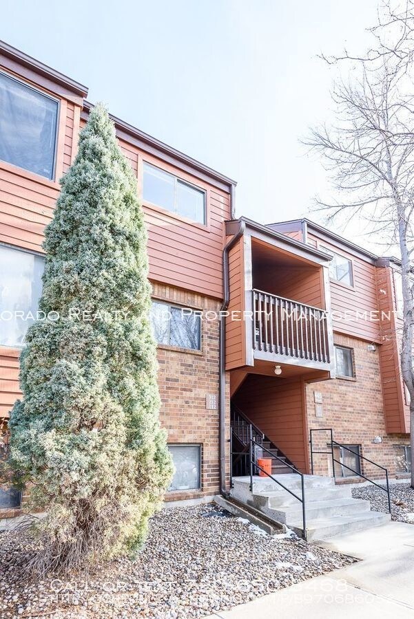 Building Photo - 445 Wright St