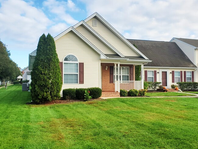 Building Photo - 1001 Sandstone Ct