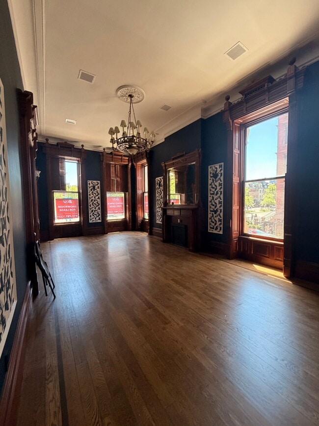 Building Photo - 241 Lenox Ave