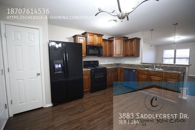 Building Photo - 3883 Saddlecrest Dr