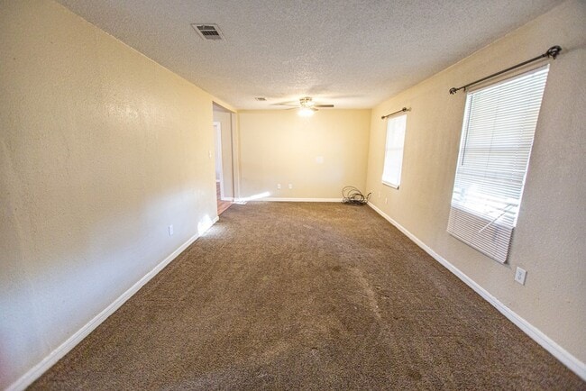 Foto del edificio - 3624 Walnut Ave