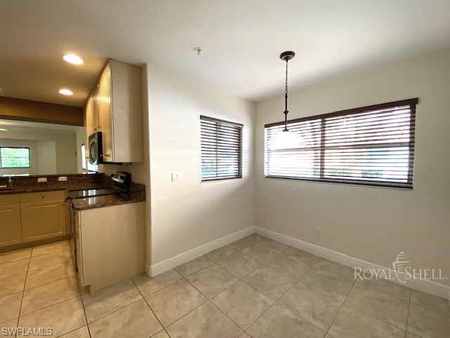 Building Photo - 12101 Santaluz Dr