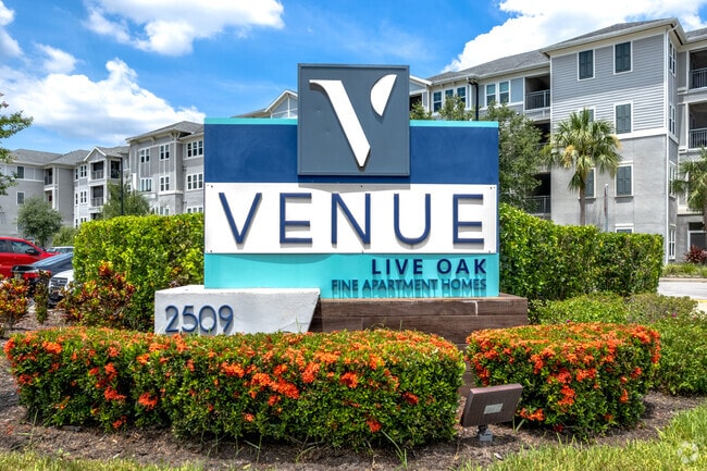 Señalización de edificios - Venue Live Oak