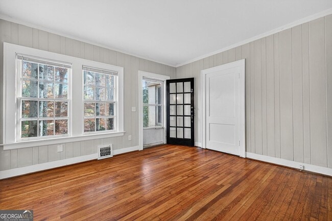 Foto del edificio - 444 Burlington Rd NE