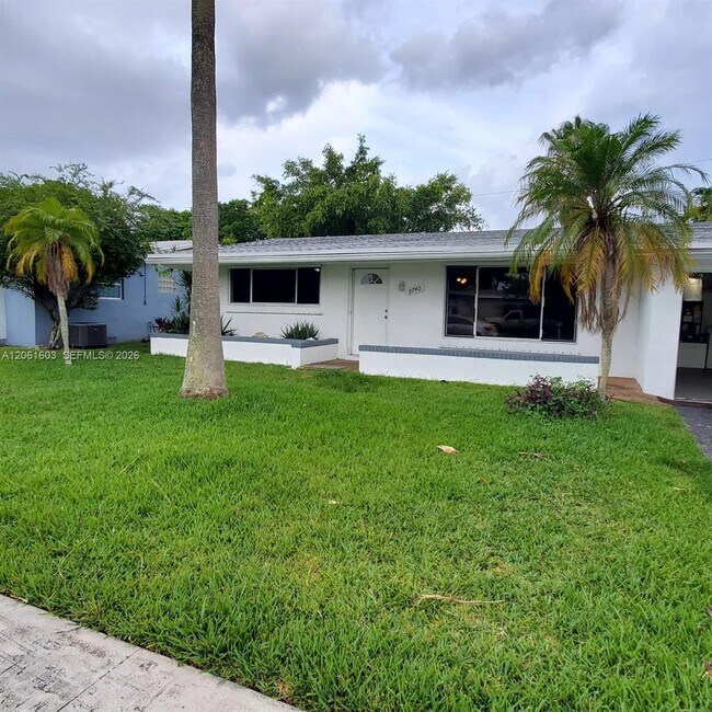 Foto del edificio - 9740 NW 25th St