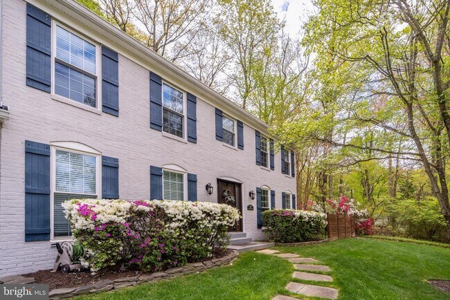 Foto del edificio - 2235 Abbotsford Dr