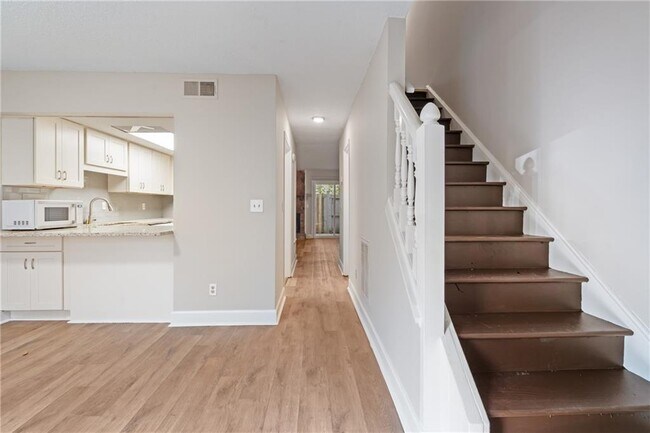 Foto del edificio - 469 Granite Ridge Pl