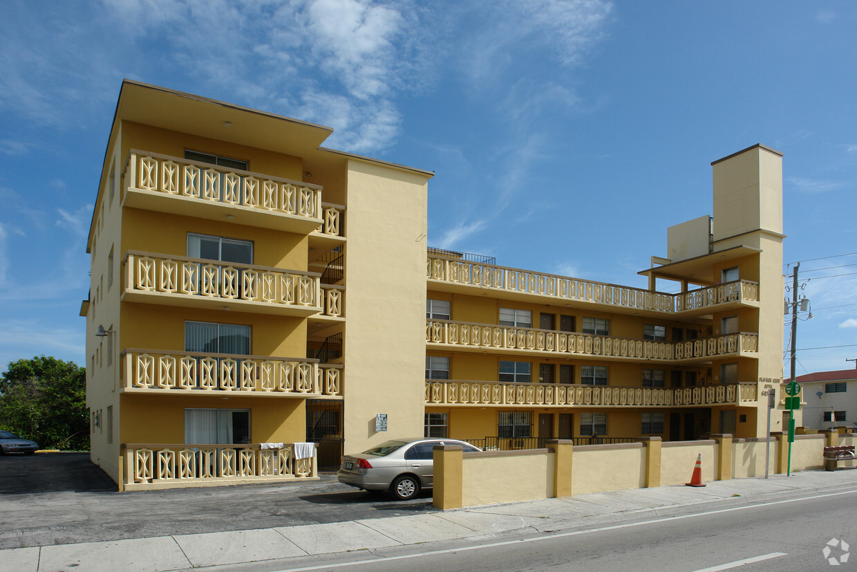 Building Photo - Flagler Club Apartments