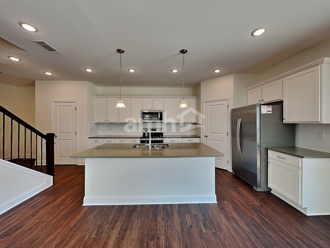 Foto del edificio - 5243 Blue Mountain Drive