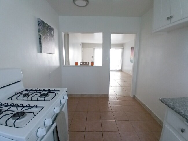 Foto del edificio - 1801 N Gramercy Pl