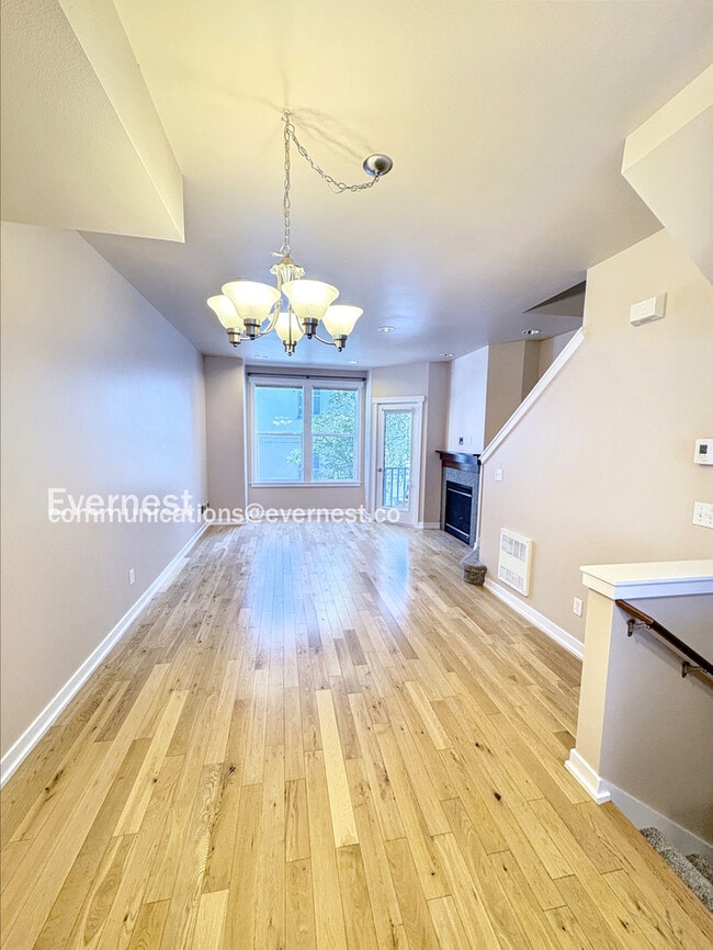 Building Photo - 4428 44th Ave SW