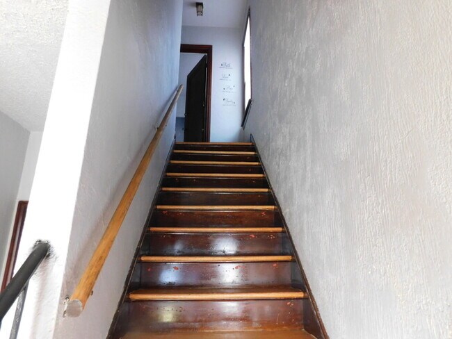 Foto del edificio - Clean and Tidy Upper Unit of Duplex