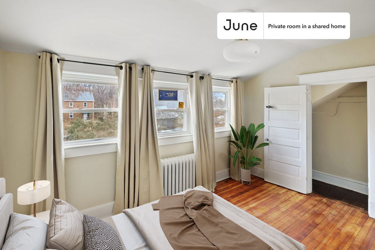 Room in Shared 5 bed/3 bath home - Room in Shared 5 bed/3 bath home