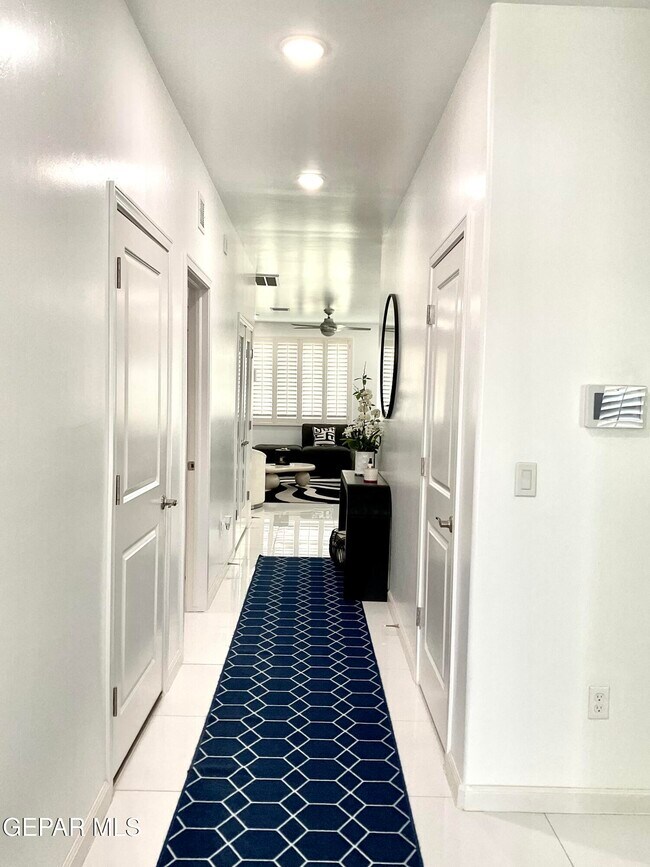 Foto del edificio - 8919 Eclipse St