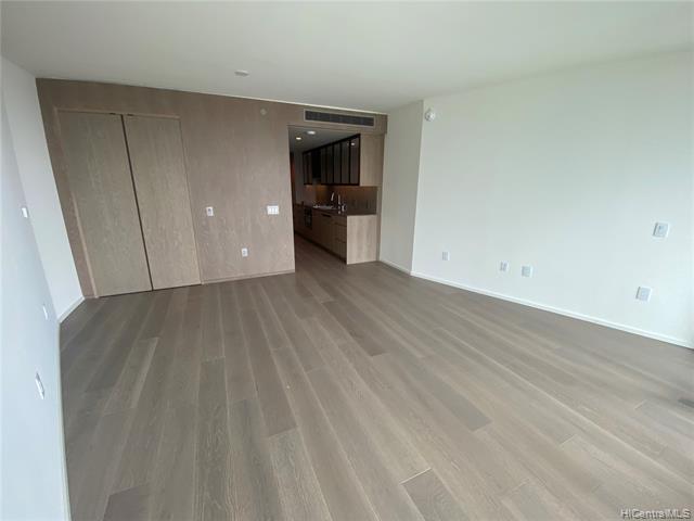 Building Photo - 1000 Auahi St