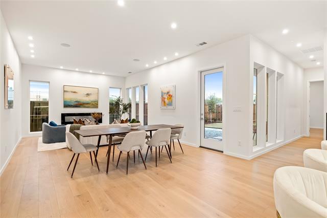 Building Photo - 825 Nomas St