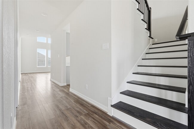 Building Photo - 2638 Settler Hl Dr