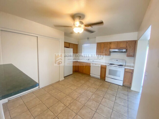Foto del edificio - Beautiful 3 bed 2.5 bath home in Phoenix