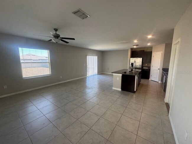 Foto del edificio - 15606 Spice Key St