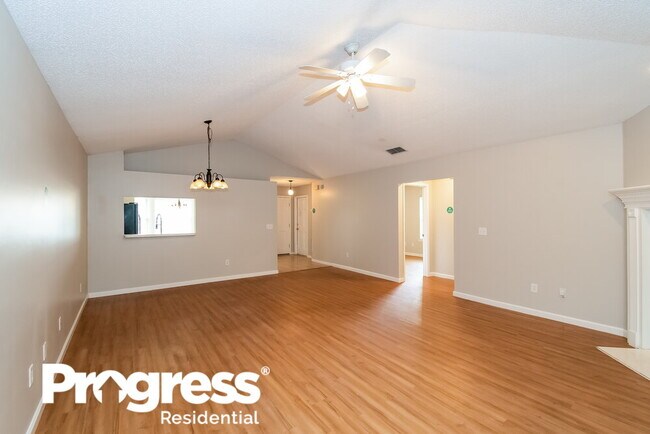 Building Photo - 1826 Ashmore Green Dr