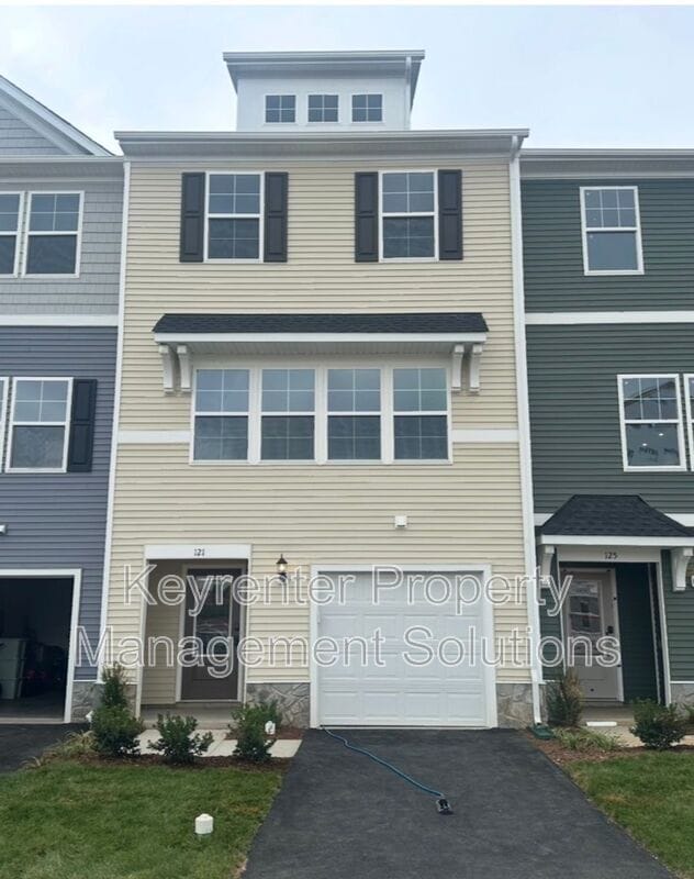 Building Photo - 121 Gibraltar Dr