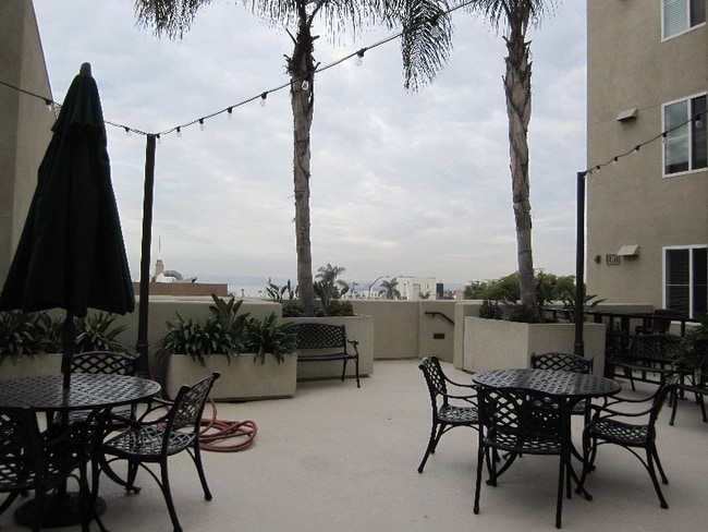 Building Photo - 1970 Columbia St