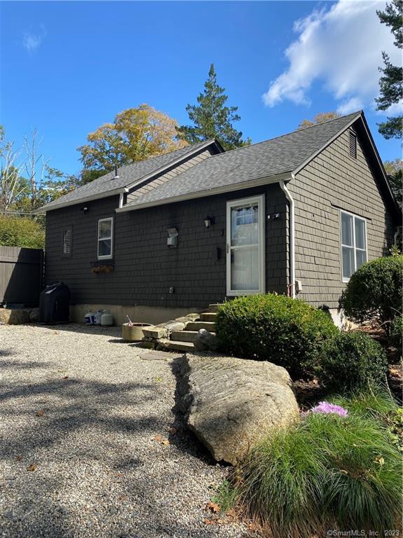 Building Photo - 623 N Salem Rd