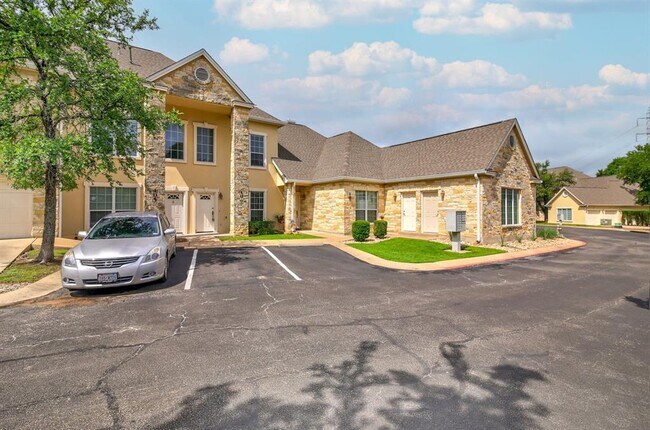 Building Photo - 10300 Morado Cove