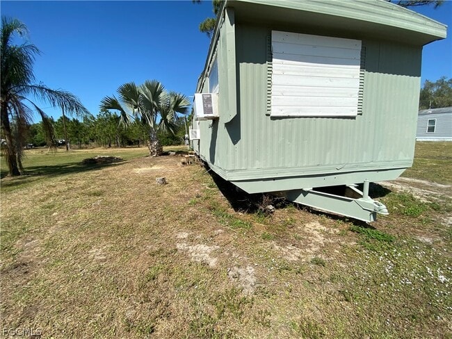 Foto del edificio - 8086 Heck Dr