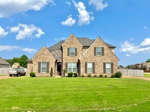 Building Photo - 8602 Tanasi Cv