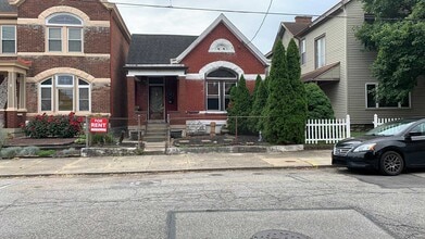 Building Photo - 340 Division St