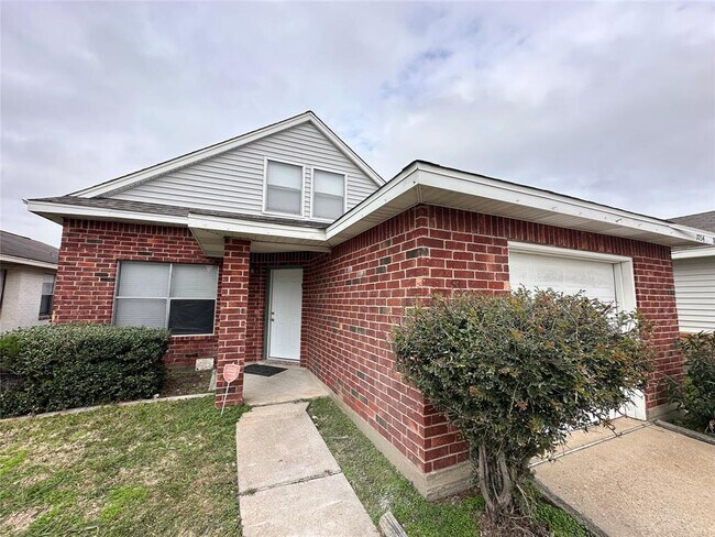 Foto del edificio - 7734 Ellis Dr