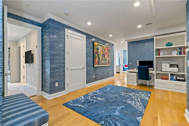 Foto del edificio - 45-45 Hudson View Way