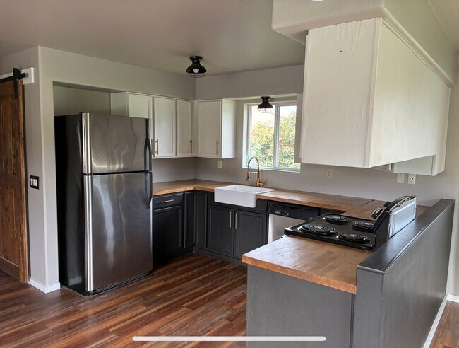 Foto del edificio - 9179 Harrison Rd