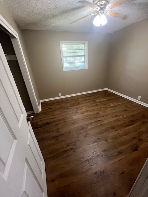 Building Photo - 3801 Fielder Dr