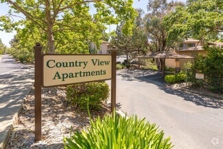 Building Photo - 307 Country View Ln