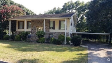 Building Photo - 70 Veldt Ln