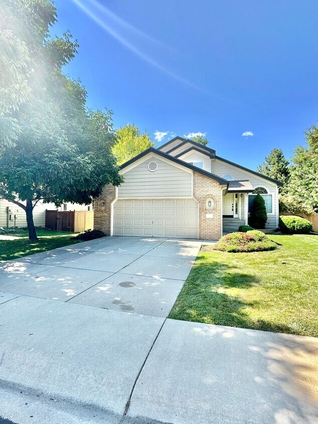 Foto principal - 5201 Trappers Creek Ct