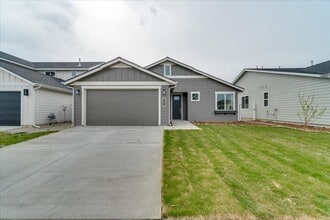 Building Photo - 2905 N Corvus St
