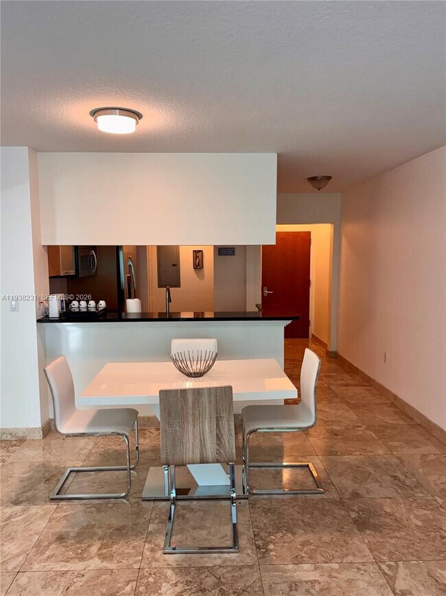 Building Photo - 31 SE 5th St