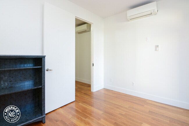Foto del edificio - 871 Bergen St