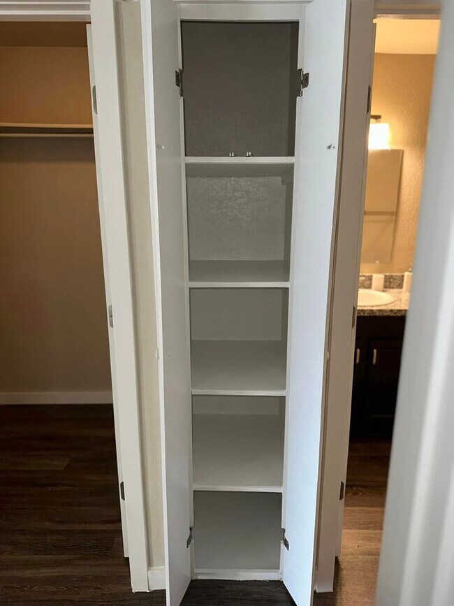 Interior Photo - Residences at Lakeshore