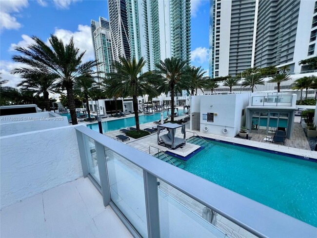 Foto del edificio - 851 NE 1st Ave