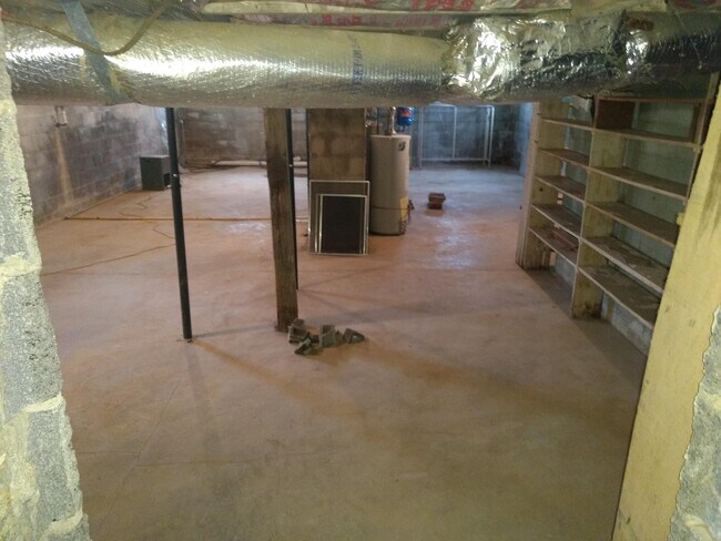 Building Photo - 445 Stanley Valley Rd
