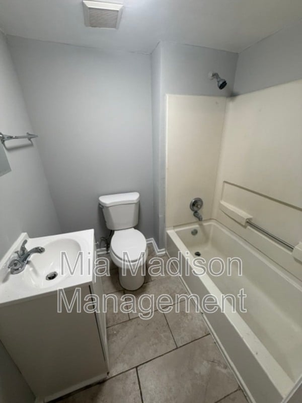 Foto del edificio - 1415 Richards St