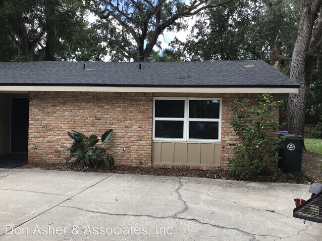 Foto del edificio - 3 br, 2 bath House - 561 Palm Drive